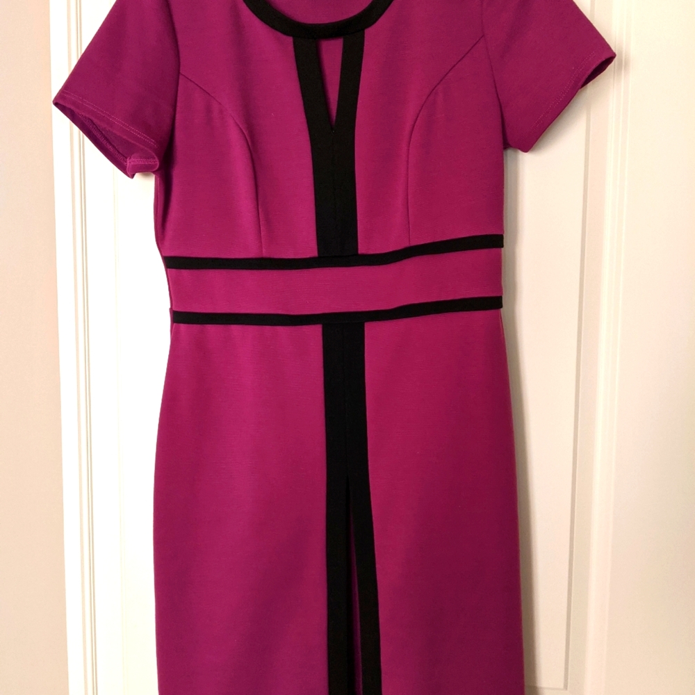 Nyagard timeless dress size 6. Excellent condition.